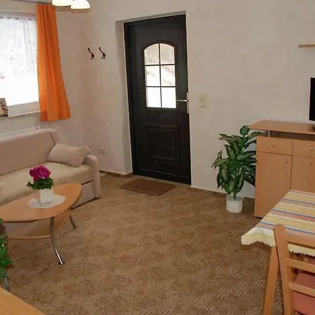 Ferienhaus Und _appartement Hartma Апартаменти Sellin (Rugen)